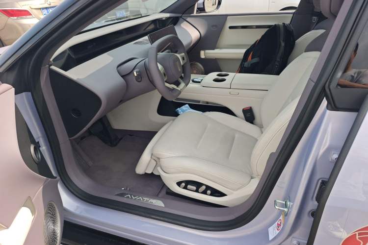 Used Avatr 06 2025 Pro Range-Extended Edition Left Front Seat