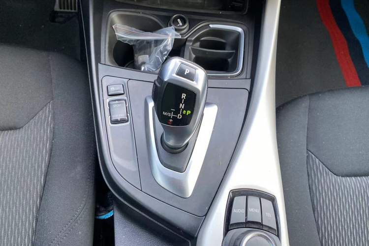 Used BMW 2 Series 2014 220i Leading Model
