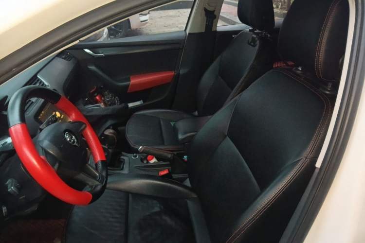 Used Skoda Octavia 2017 Classic Model 1.6L Manual Standard Edition