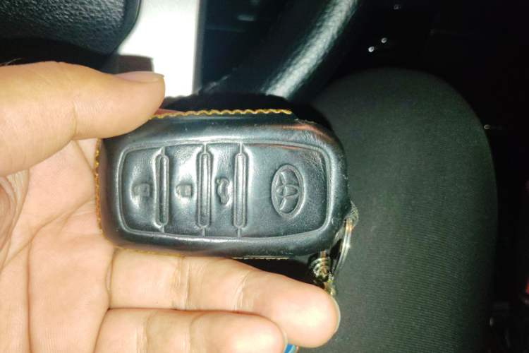 Used Toyota Prado 2014 2.7L Automatic Luxury Edition Vehicle Key