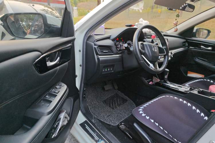 Used Honda Envix 2019 180TURBO CVT Enjoyment Edition China VI