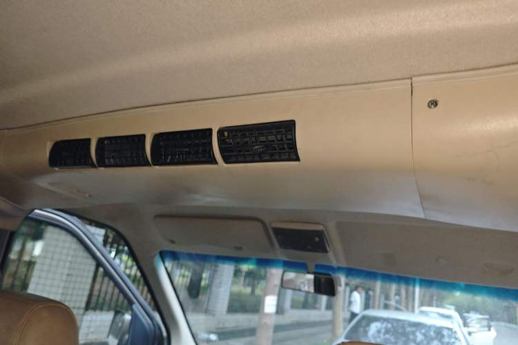 Used CHANGAN KAICHENG Ruixing M80 2014 1.5L CNG Standard Model 4G15S Headliner