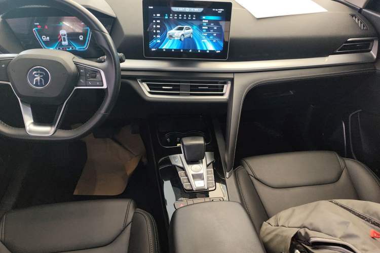 Used BYD Song Pro 2019 1.5T Automatic Elite Edition Audio And AC Panel