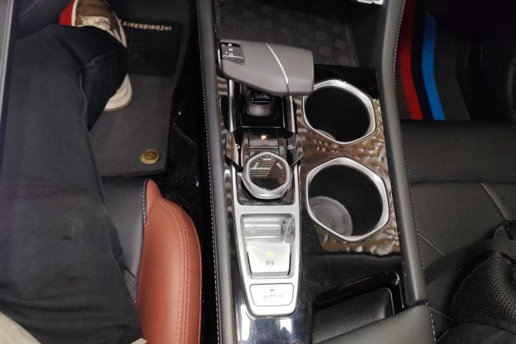 Used CHANGAN Eado 2023 Changan Edition PLUS Blue Whale NE 1.4T GDI DCT Prestige Version
