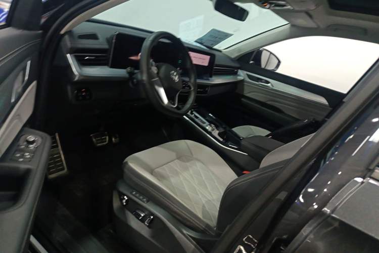 Used Volkswagen Tavendor 2023 380TSI Four-Wheel Drive R-Line Cruise Edition