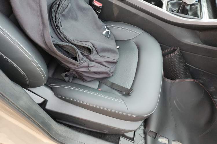 Used Geely Auto Emgrand GL 2018 1.8L Manual Elite Smart Connectivity Version Right Front Seat