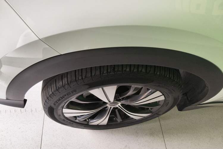 Used Roewe RX5 2020 PLUS 300TGI Automatic Ali National Trend Flagship Edition
