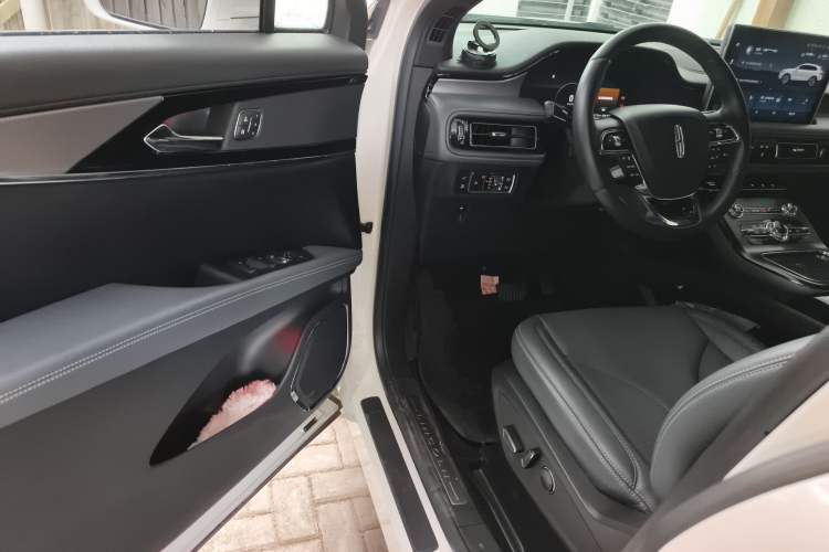 Used Lincoln Nautilus 2021 2.0T Four-Wheel Drive Luxury Edition Driver Seat