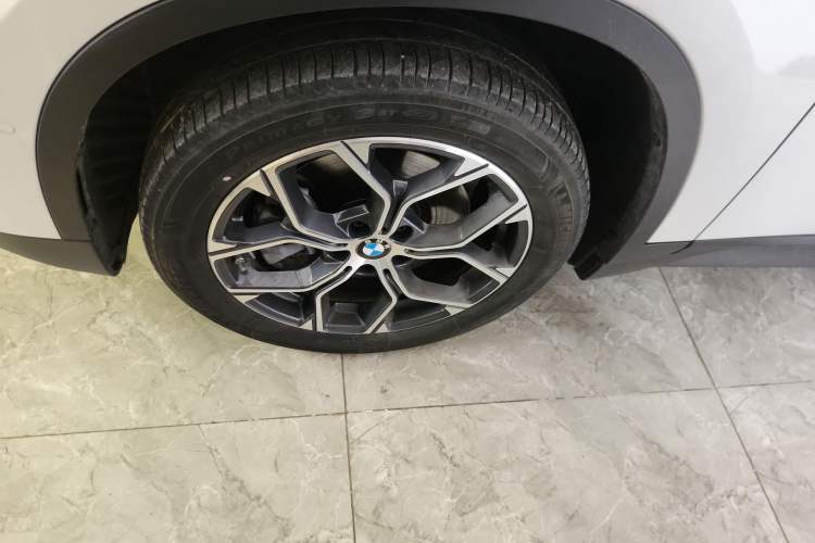 Used BMW X1 2020 sDrive25Li Leading Model
