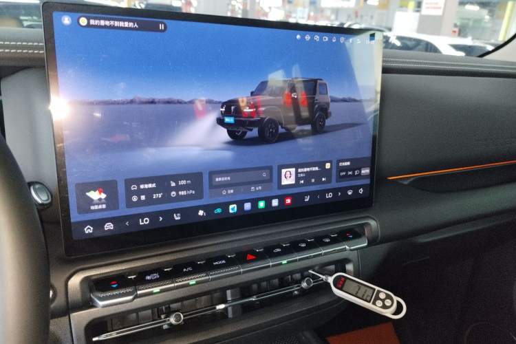 Used Tank 300 2025 2.0T Challenger Audio And AC Panel