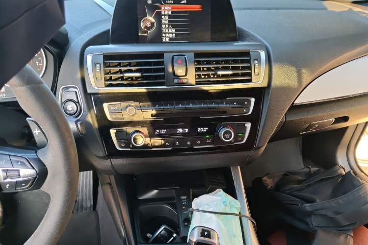 Used BMW 2 Series 2015 220i Convertible Coupe M Sport Edition
