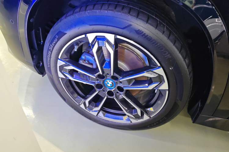 Used BMW iX1 2023 xDrive30L M Sport Package
