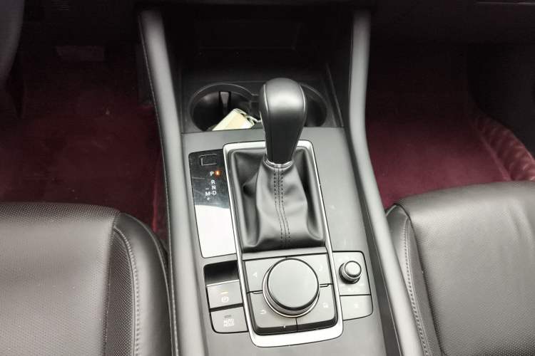 Used Mazda 3 Axela 2020 1.5L Automatic Luxury Version
