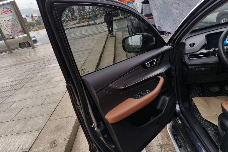 Used Chery Tiggo 8 PLUS 2021 290TGDI DCT Luxury Edition