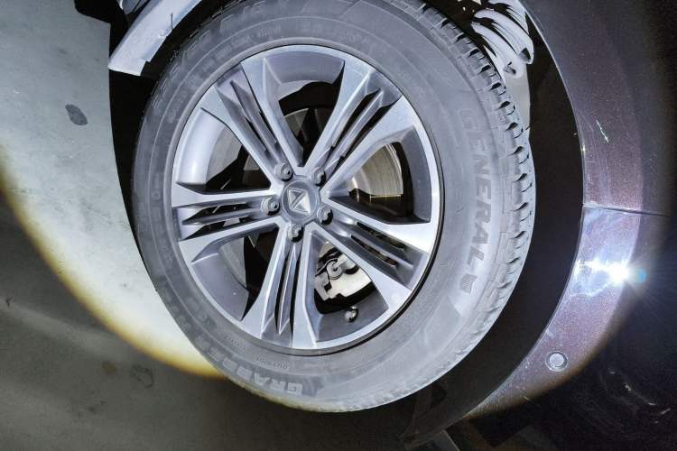 Used BORGWARD BX7 2016 28T Two-Wheel Drive Luxury Version 5 Seats
