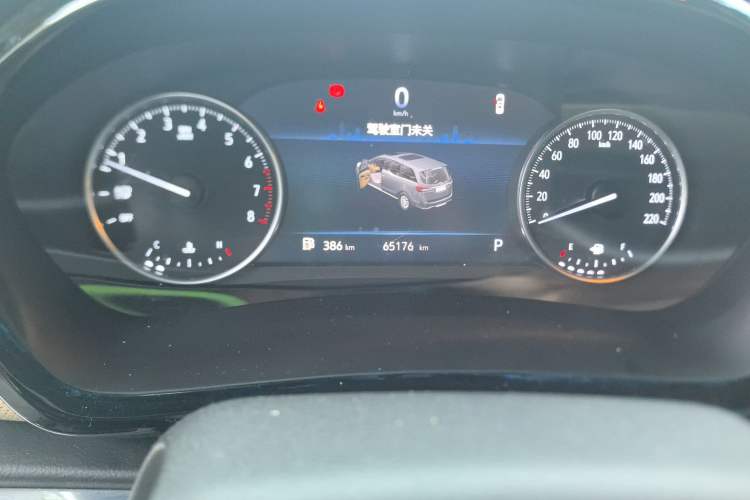 Used Buick GL8 2023 Land Executive Class 652T Smart Luxury Model
