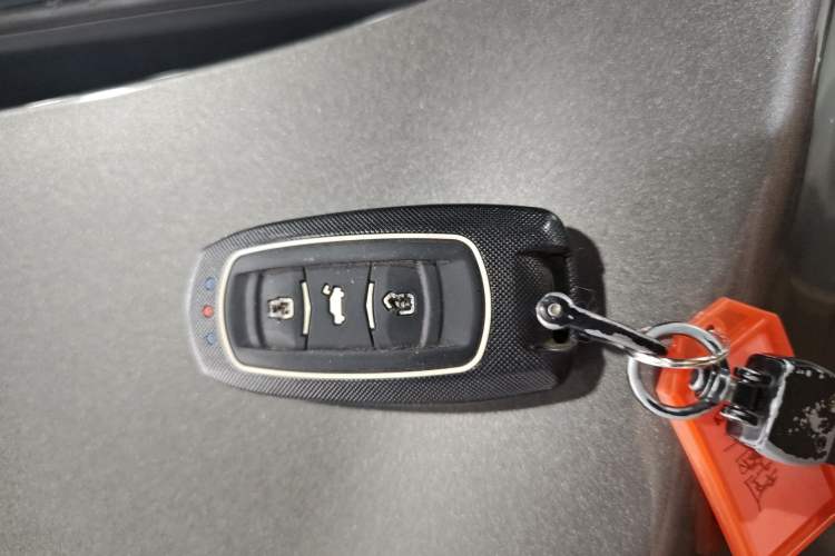 Used Geely Auto Emgrand X7 Sport 2021 Million Edition 1.8TD DCT Two-Wheel Drive Luxury Model
