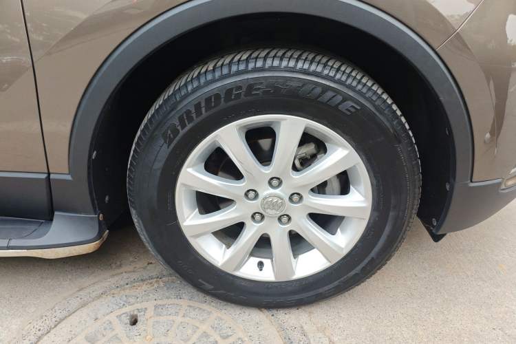 Used Buick Envision 2018 20T Two-Wheel-Drive Leading Model Right Front Wheel Hub