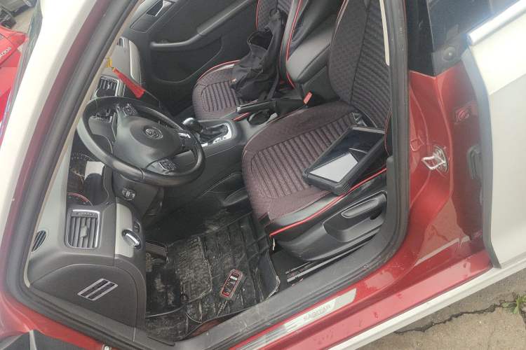 Used Volkswagen Sagitar 2014 1.4TSI Automatic Luxury Model
