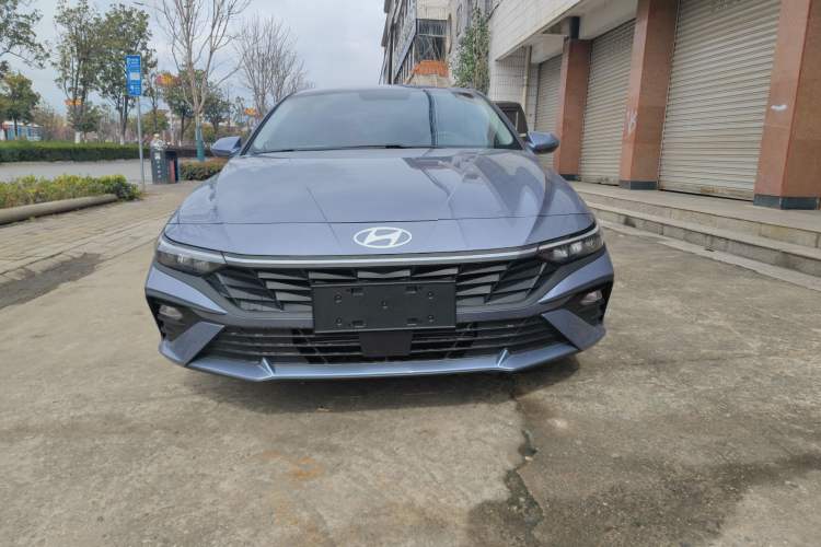 Used Hyundai Elantra 2023 1.5L CVT GLS Leading Edition
