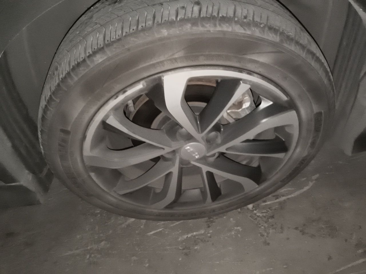 Geely Auto Emgrand S 2022 1.4T CVT Crossover Player Edition — снимка 8