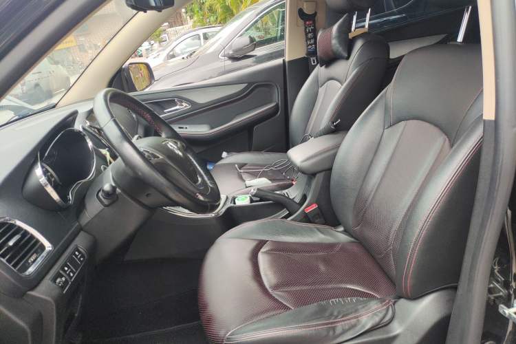 Used Baojun 560 2016 1.8L iAMT Luxury Model