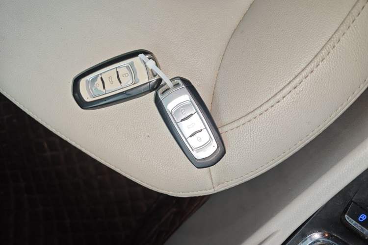 Used Geely Auto Emgrand 2014 Sedan 1.5L Manual Elite Model