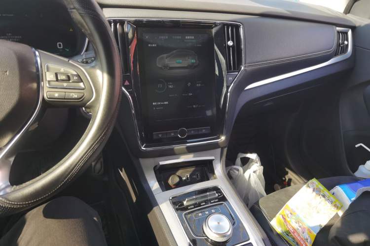 Used Roewe RX5 New Energy 2017 ERX5 EV400 Electric Internet Supreme Edition