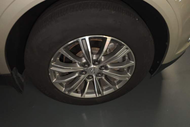 Used Cadillac XT5 2016 28T Four-Wheel Drive Tech Version
