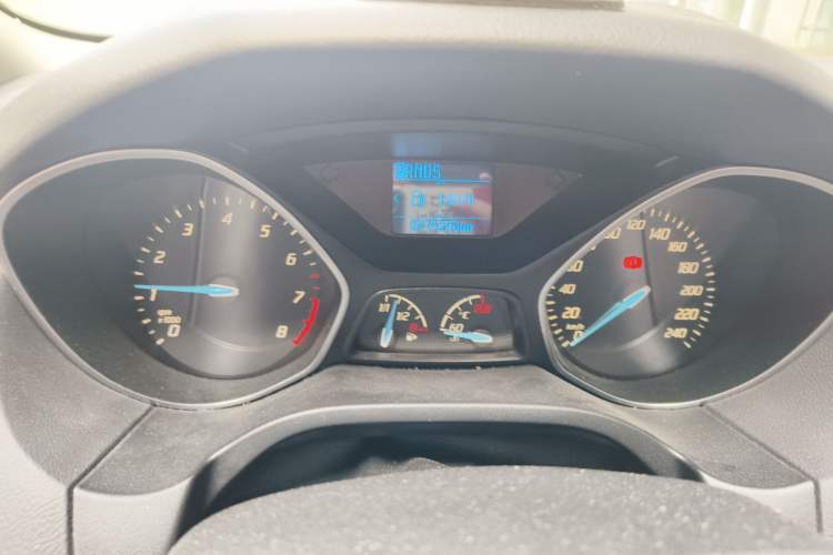 Used Ford Focus 2012 Sedan 1.6L Automatic Fashion Edition