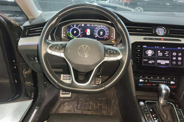 Used Volkswagen Magotan GTE Plug-in Hybrid 2022 GTE Prestige Model