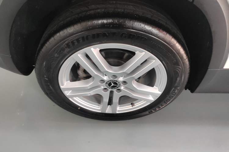 Used Mercedes-Benz GLB 2023 GLB 200 Dynamic Edition Exterior 2