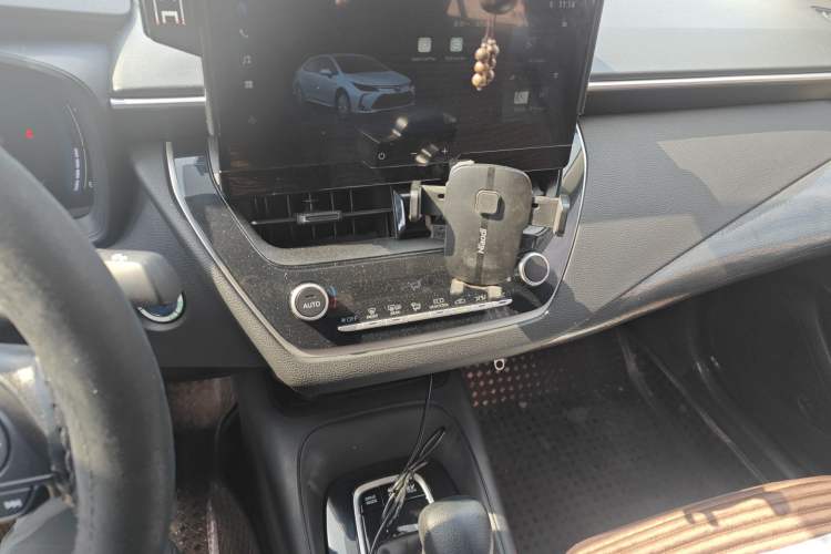 Used Toyota Corolla 2023 1.8L Smart Electric Hybrid Dual-Motor Pioneer Edition Audio And AC Panel