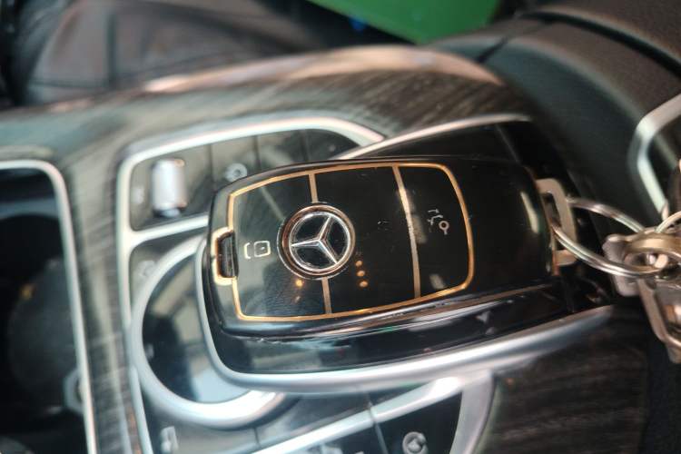 Used Mercedes-Benz E-Class 2016 E 200 L Sport Edition Vehicle Key