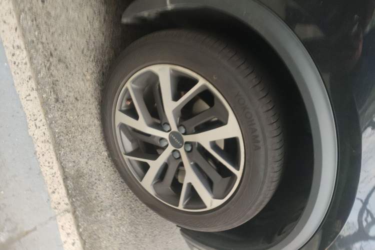 Used Lynk & Co 01 EM-P 2018 1.5T PHEV JingPro National Emission Standard V Right Front Wheel Hub