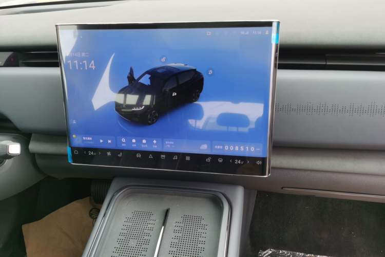 Used VOYAH COURAGE 2024 Four-Wheel Drive Global Edition Audio And AC Panel