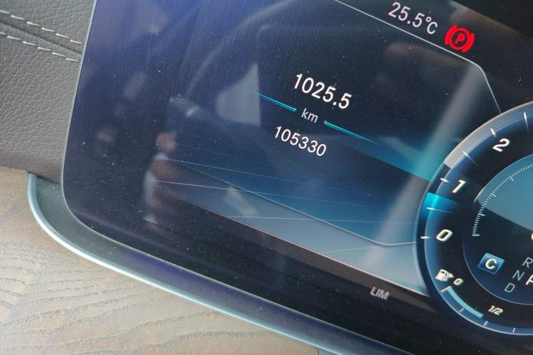 Used Mercedes-Benz E-Class 2019 Facelifted E 300 L Stylish Version
