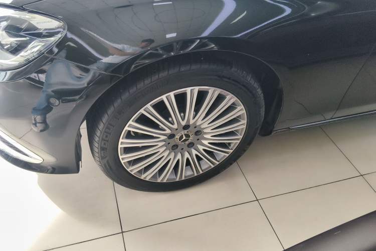 Used Mercedes-Benz E-Class 2021 E 300 L Stylish Model
