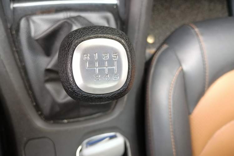 Used Wuling Rongguang V 2018 1.5L Standard Version Gear Lever