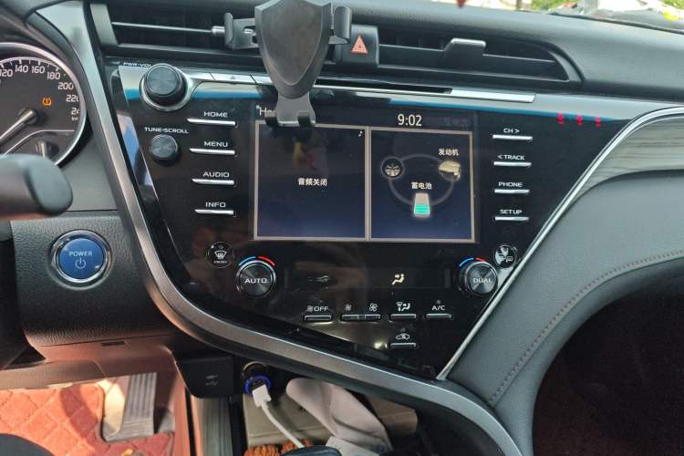 Used Toyota Camry 2018 Dual-Engine 2.5 HG Luxury Edition
