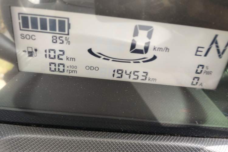 Used Wuling Hongguang MINIEV 2022 Easy Version Lithium Iron Phosphate Odometer Close Up