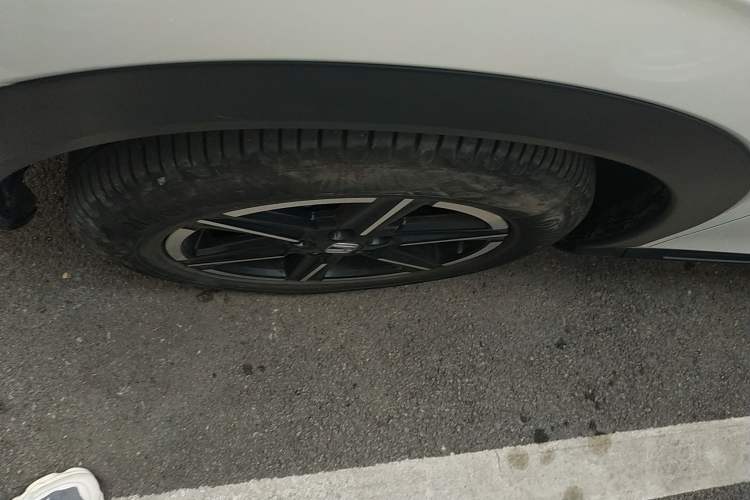 Used Honda Vezel 2023 1.5L CVT Tech Edition
