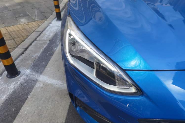 Used Ford Focus 2020 Sedan EcoBoost 180 Automatic Trend Edition Right Front Headlight