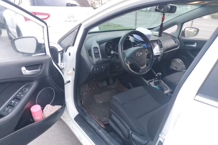 Used Kia K3 2016 1.6L Automatic GLS
