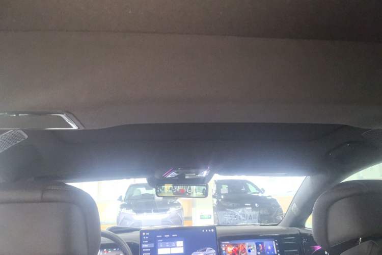 Used Denza Z9 2024 1100 km Four-Wheel Drive Max Version