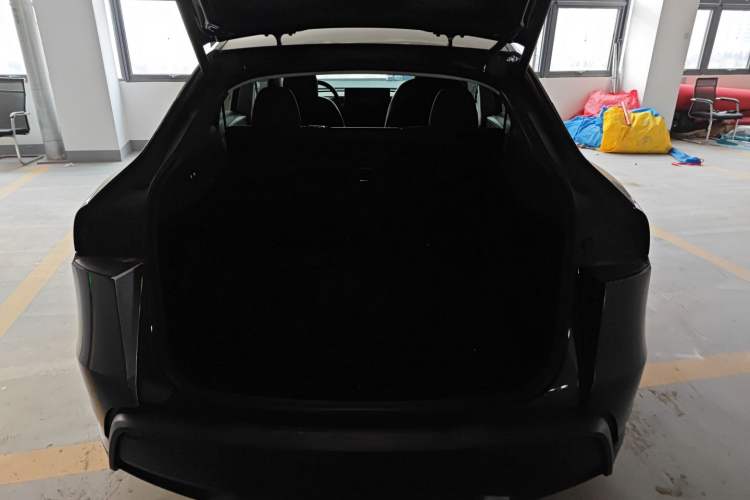 Used Tesla Model Y 2025 Long-Range All-Wheel Drive First Edition
