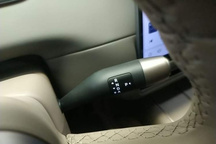 Used Li Auto i8 2025 Model Standard Version
