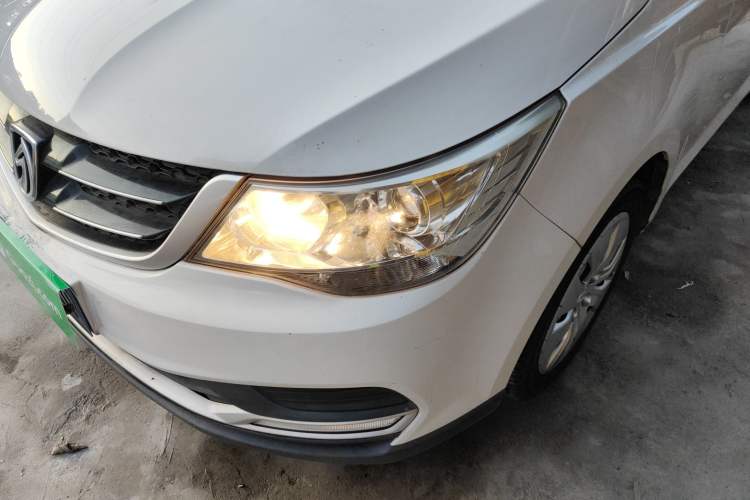 Used Baojun 730 2016 Revised 1.5L Manual Standard Version 7 Seats China V Emission Standard Left Front Headlight