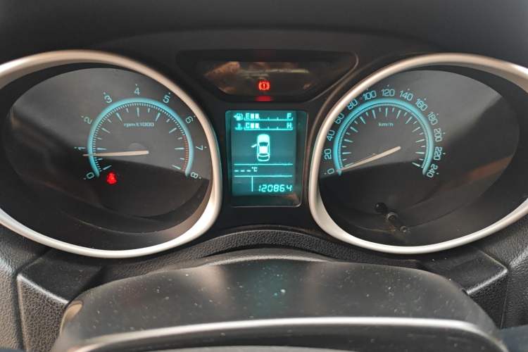 Used GAC Trumpchi GS5 2012 2.0L Manual Two-Wheel Drive Comfort Edition Instrument Cluster