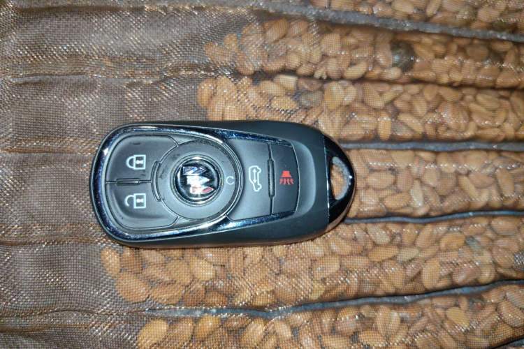 Used Buick GL8 2022 Land Business Class 652T Luxury Model
